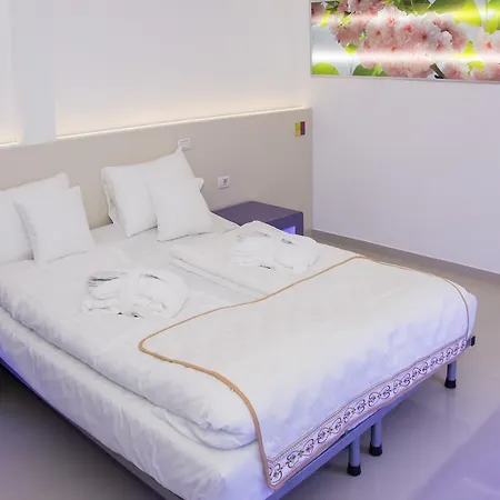 Hotel Hotel Christina Plus 4*
