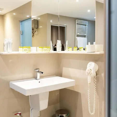 Otel Christina Bükreş