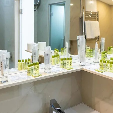 Hotel Christina Plus Hotel 4*