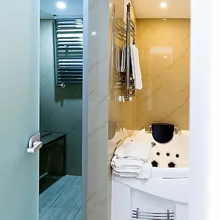 Hotel Christina Plus Hotel Bucharest