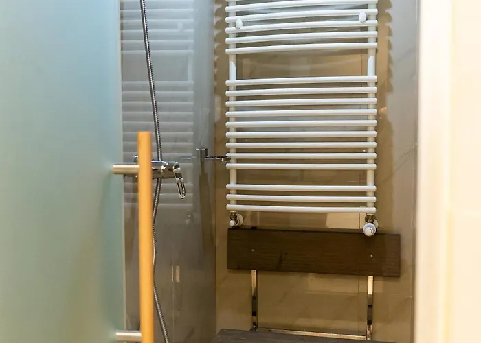 Hotel Christina Plus Hotel 4*