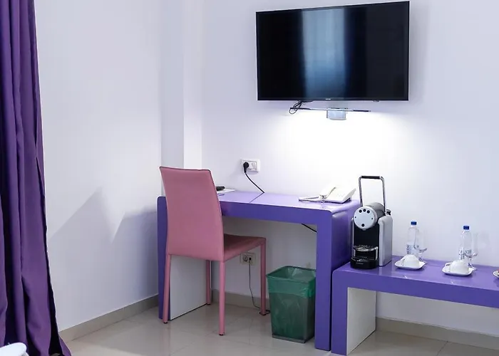 Hotel Christina Plus 4*