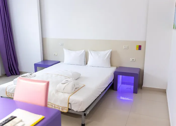 Hotel Christina Plus Bucharest