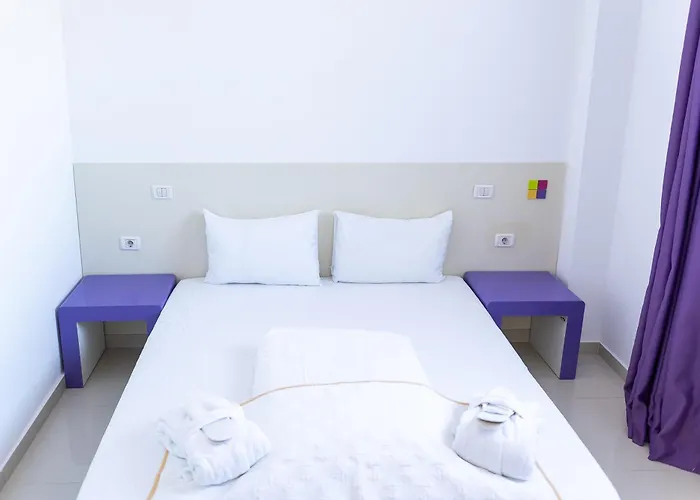 Hotel Hotel Christina Plus 4*