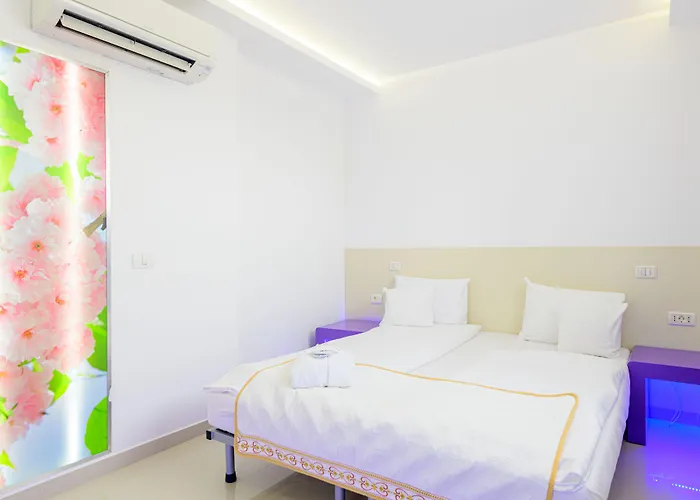 Hotel Christina Plus Bucharest