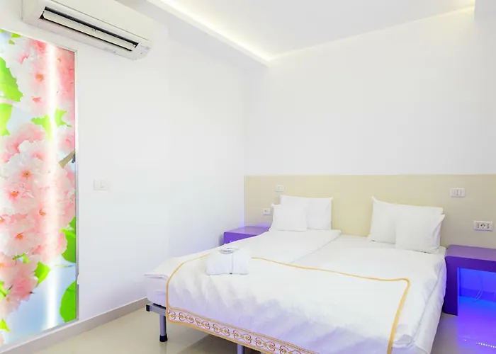 Hotel Christina Plus 4* Bucharest